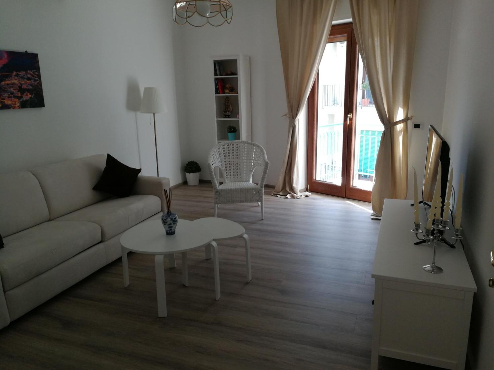 Lucy Apartment *